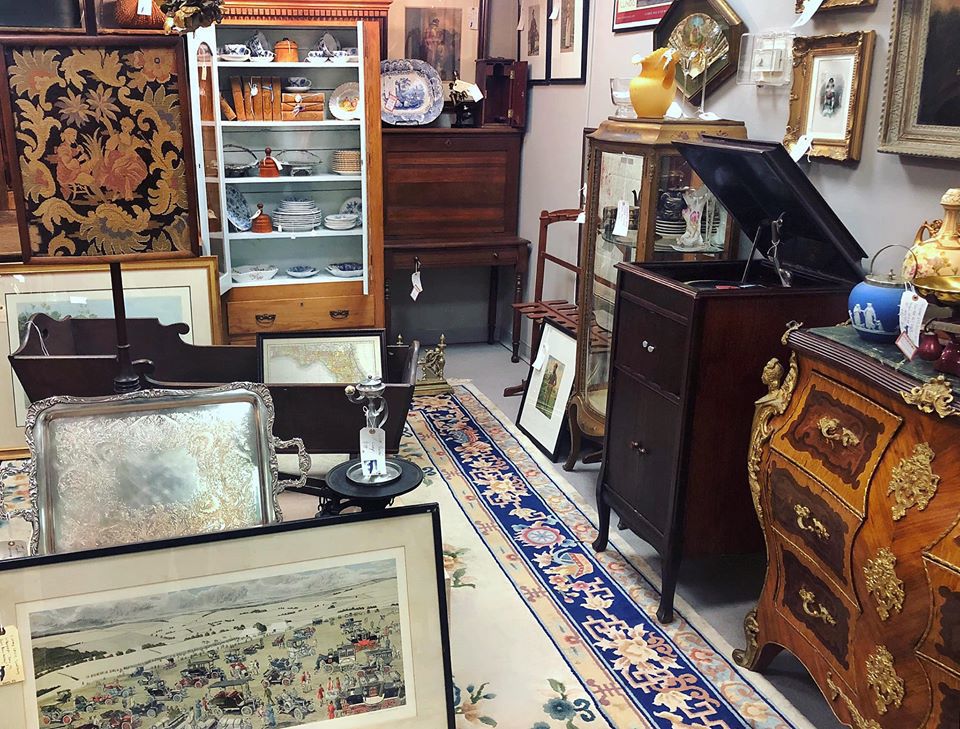 antiques.jpg